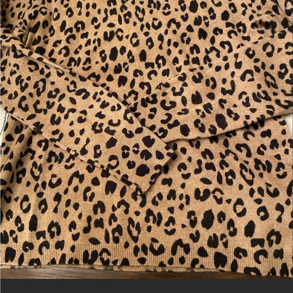 Leopard Crew